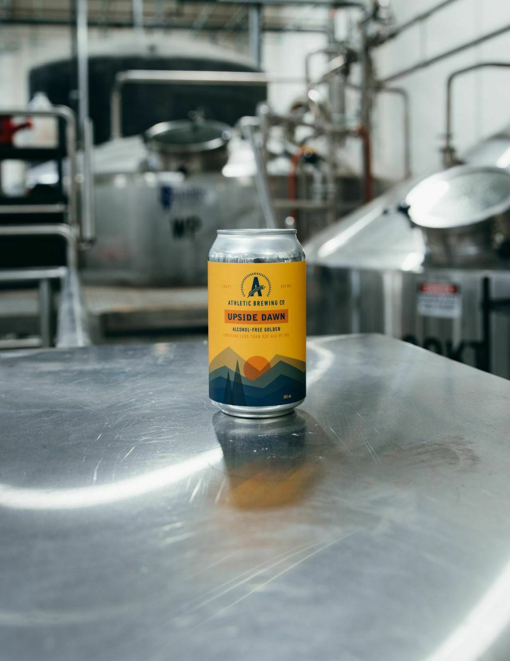 Athletic Brewing Upside Dawn beer without alcohol 0.5%